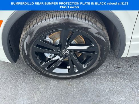 Used 2024 Volkswagen Tiguan SE R-Line AWD/4WD image 6