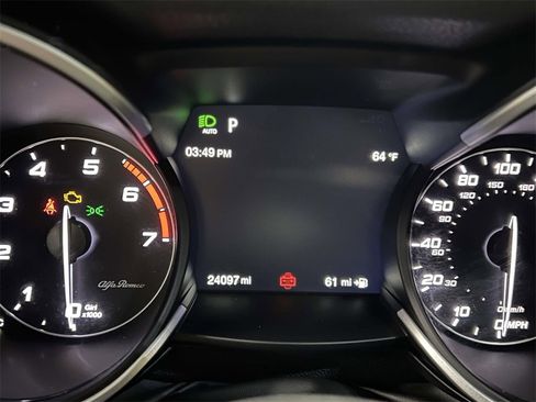 Used 2023 Alfa Romeo Stelvio Ti image 18