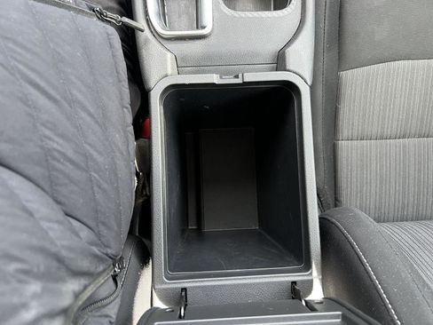 Used 2024 Nissan Sentra SV image 24