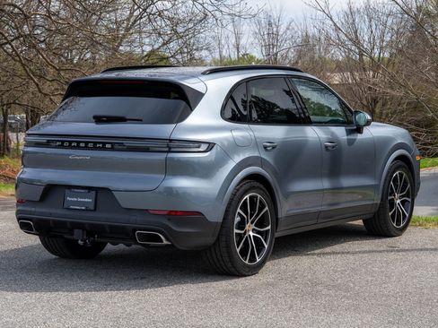 New 2026 Porsche Cayenne image 7