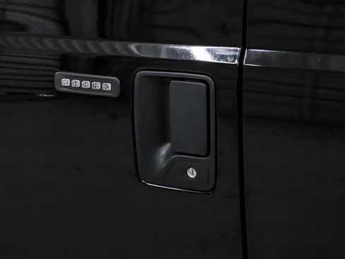 Used 2016 Ford F250 XLT w/ XLT Value Package image 40