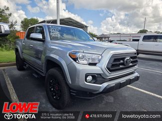 Used 2023 Toyota Tacoma SR5 AWD/4WD video 1