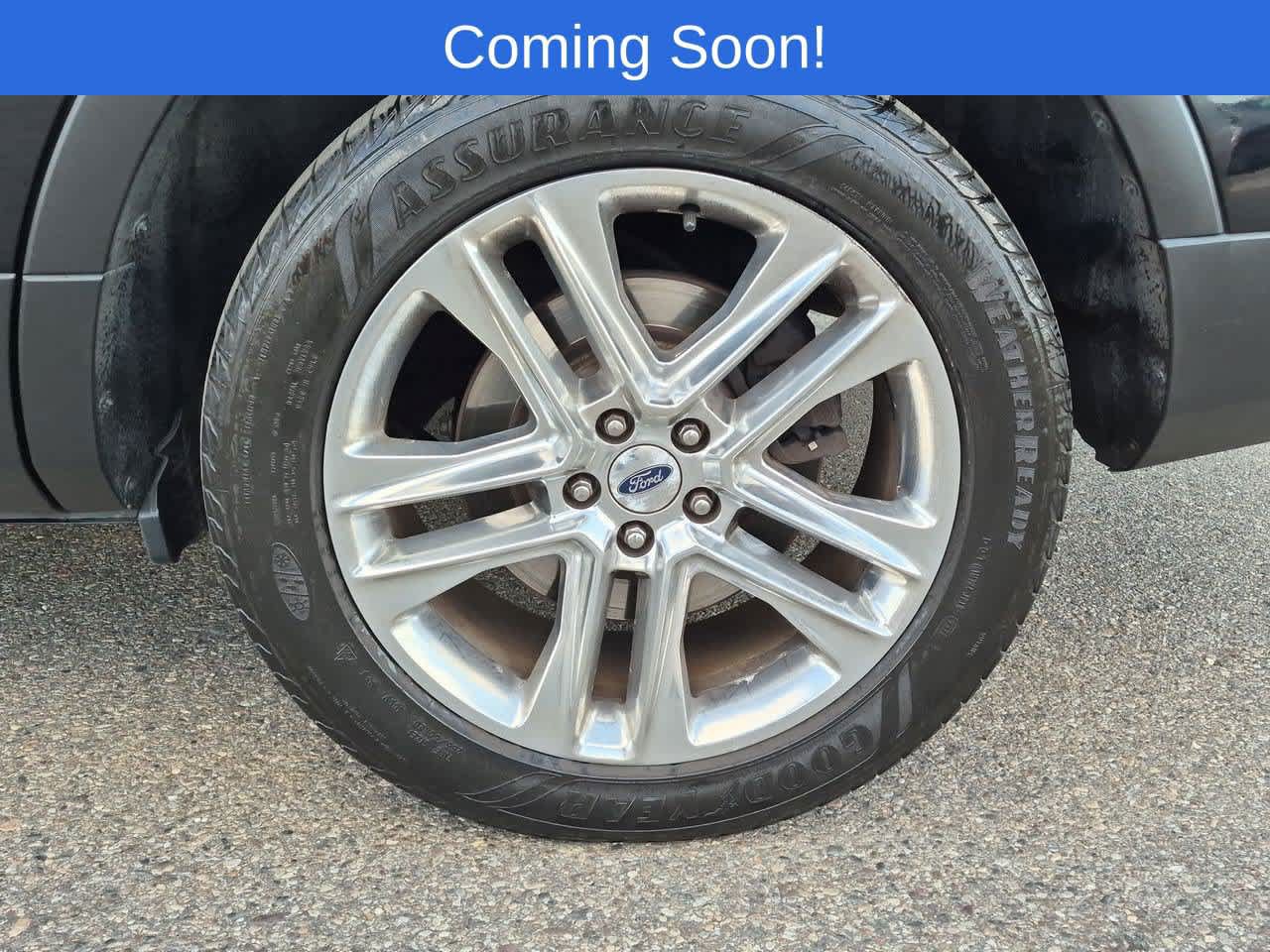 Used 2016 Ford Explorer XLT w/ Equipment Group 202A AWD/4WD image 13