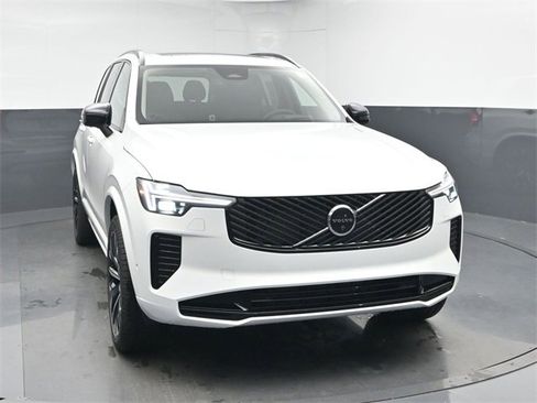 New 2026 Volvo XC90 B6 Ultra w/ Protection Package Premier image 2