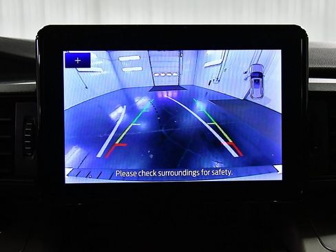 Used 2022 Ford Explorer XLT image 24