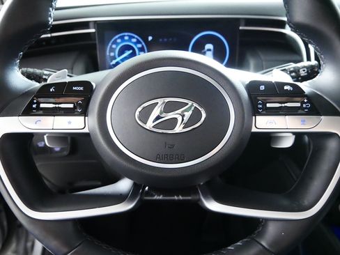 Certified 2024 Hyundai Tucson Limited AWD/4WD image 25