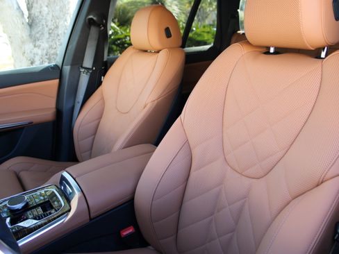 Used 2026 BMW X5 xDrive40i image 19