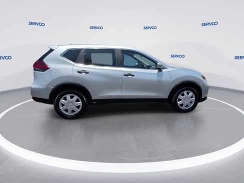 Used 2020 Nissan Rogue S FWD image 9