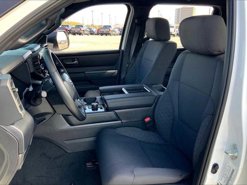 New 2025 Toyota Tundra SR5 image 9