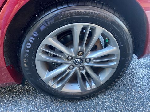 Used 2017 Toyota Camry SE image 36