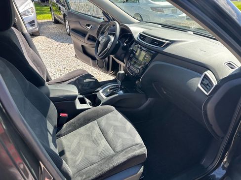 Used 2014 Nissan Rogue SV AWD/4WD image 16