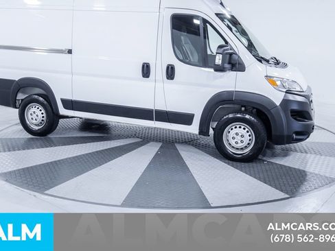 Used 2025 RAM ProMaster 2500 w/ Convenience Group FWD image 13