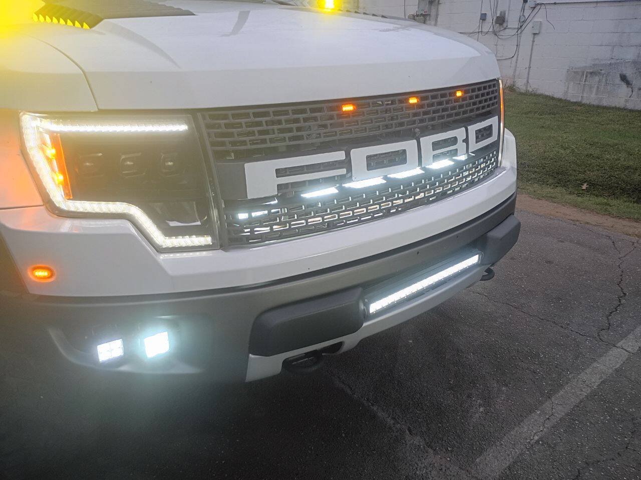 Used 2013 Ford F150 Raptor w/ Luxury Equipment Group AWD/4WD image 13