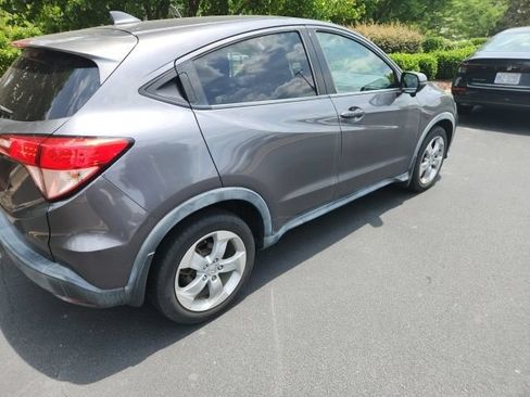 Used 2016 Honda HR-V EX image 12