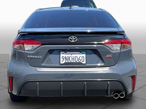 Certified 2024 Toyota Corolla SE w/ SE Premium Package FWD image 4