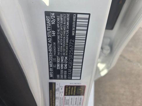 Certified 2025 Mercedes-Benz C 300 Sedan image 21