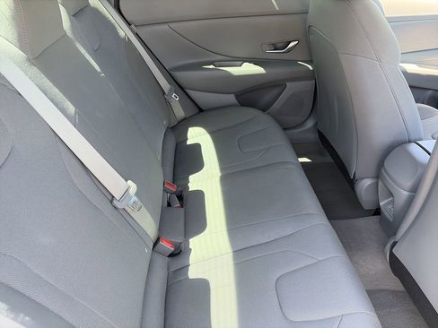 Certified 2024 Hyundai Elantra SE FWD image 12