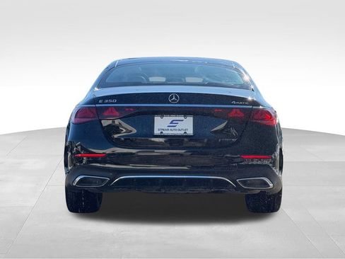Used 2024 Mercedes-Benz E 350 4MATIC Sedan image 8