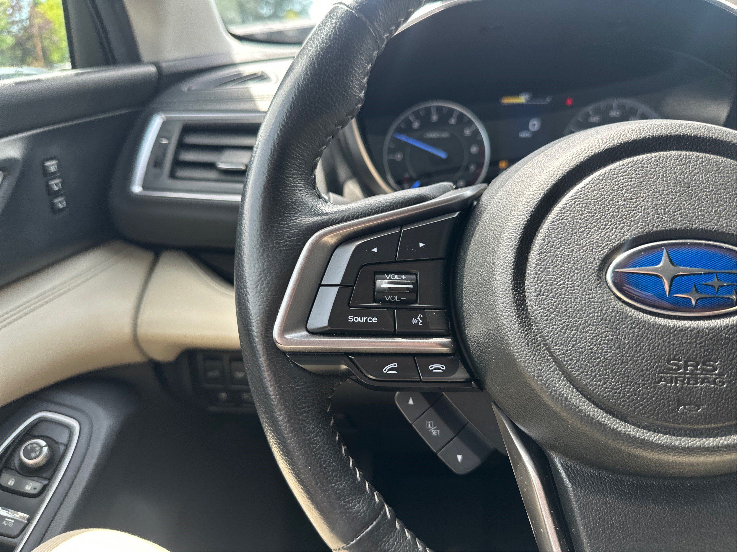 Used 2020 Subaru Ascent Limited w/ Technology Package AWD/4WD image 34