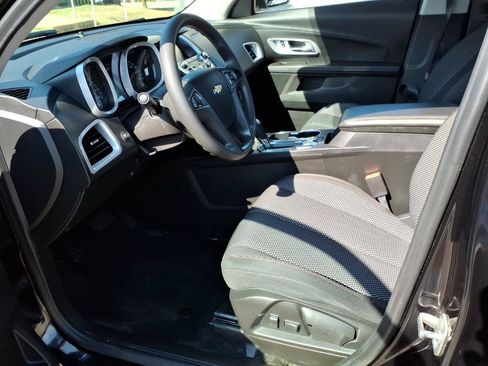 Used 2017 Chevrolet Equinox LS AWD/4WD image 10