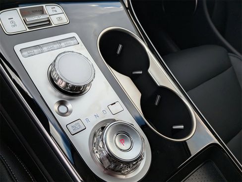 New 2026 Genesis GV70 2.5T image 23