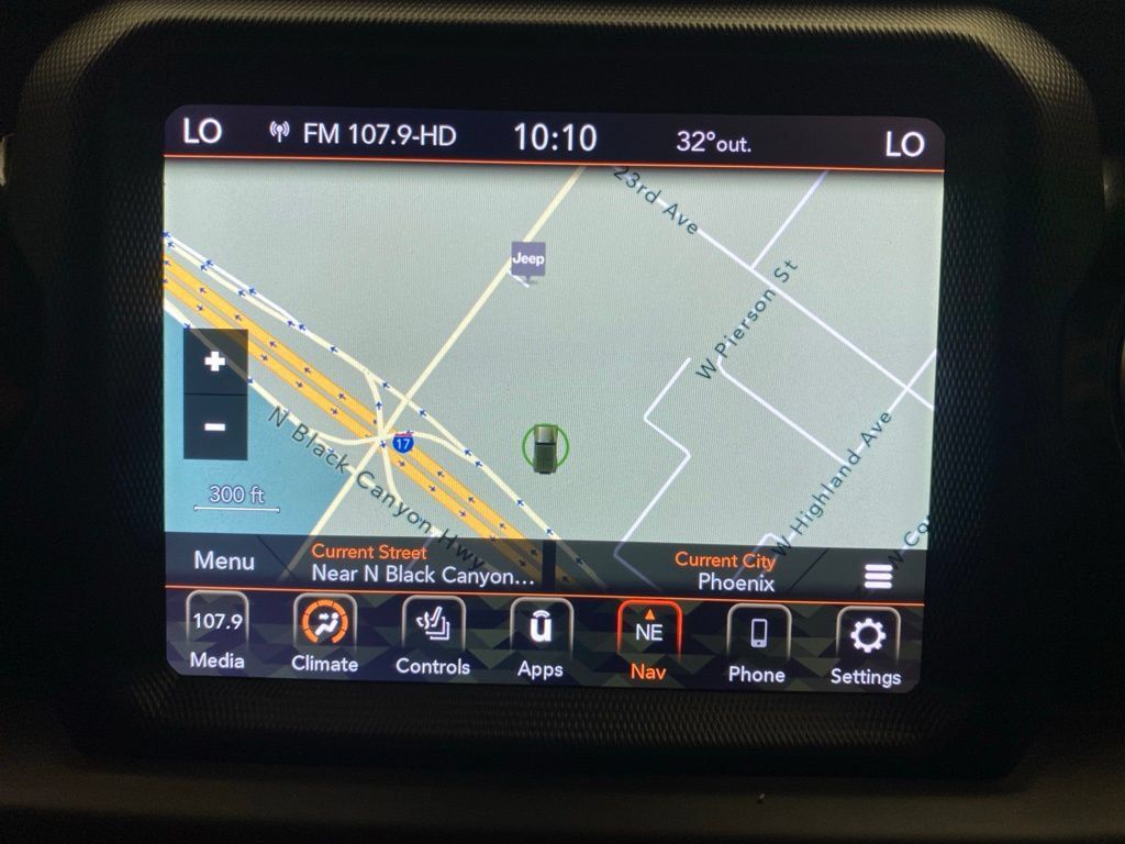 Used 2019 Jeep Wrangler Unlimited Sahara AWD/4WD image 15