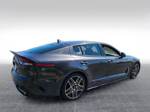 Used 2023 Kia Stinger GT2 RWD image 5