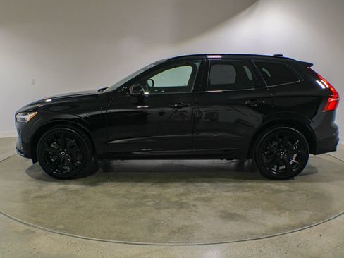 Used 2024 Volvo XC60 T8 Ultimate w/ Protection Package Premier AWD/4WD image 2