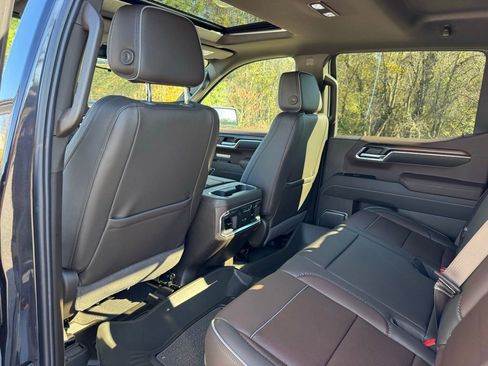 New 2026 GMC Sierra 1500 Denali w/ Denali Reserve Package image 24
