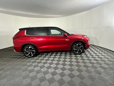 Used 2023 Mitsubishi Outlander SEL AWD/4WD image 3