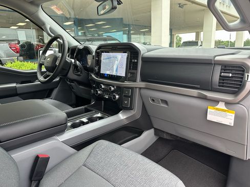 New 2026 Ford F150 XLT w/ Equipment Group 302A MID AWD/4WD image 32
