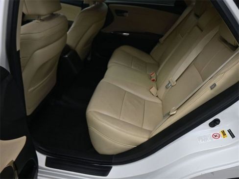 Used 2013 Toyota Avalon XLE Premium image 16