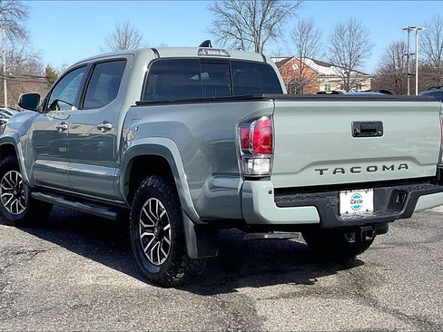 Used 2022 Toyota Tacoma TRD Sport w/ TRD Premium Sport Package image 10