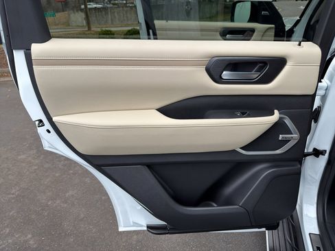 New 2026 Nissan Armada Platinum Reserve w/ Convenience Package image 32