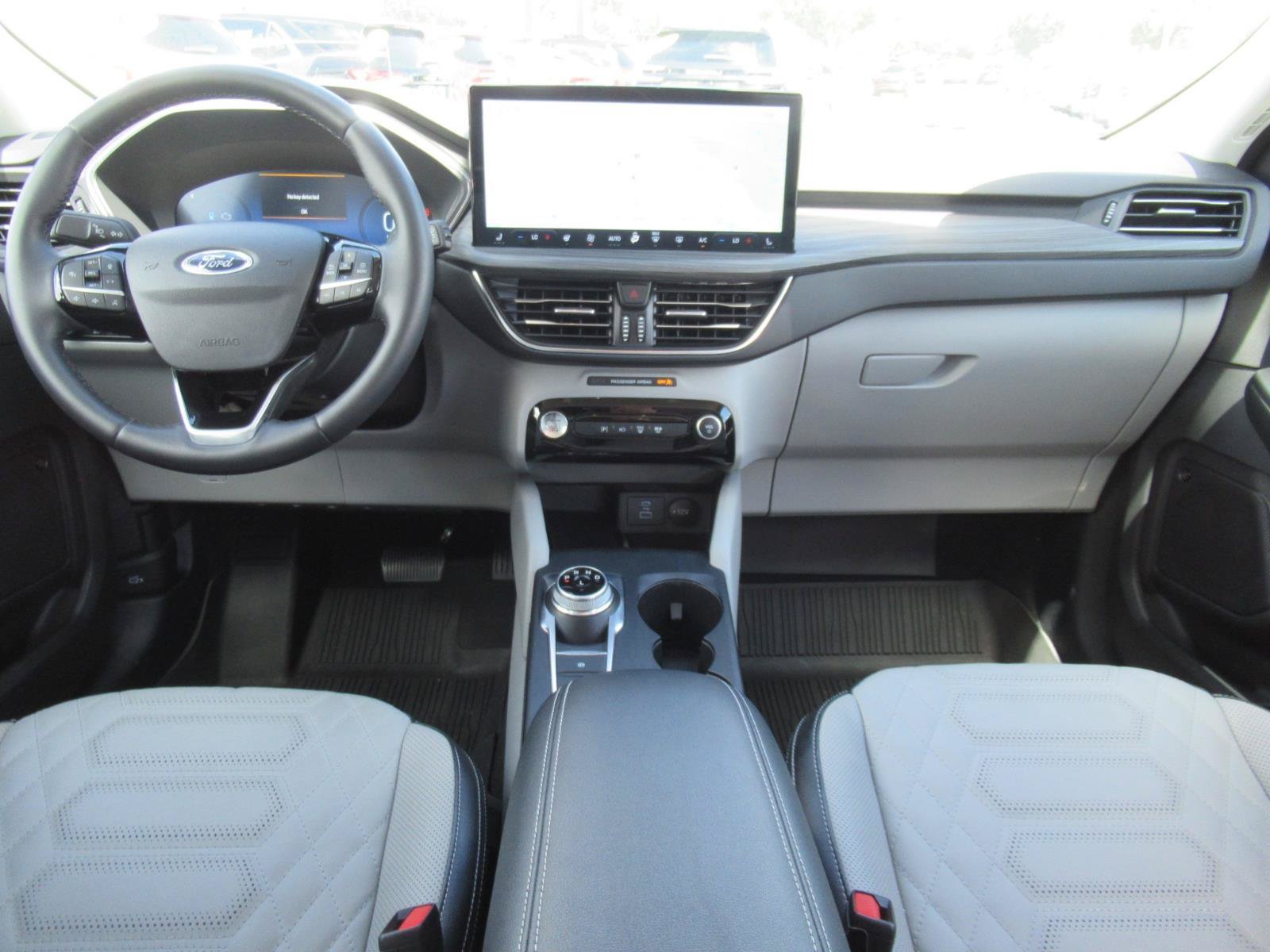 Used 2023 Ford Escape Platinum w/ Premium Technology Package AWD/4WD image 12