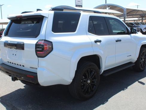 Used 2026 Toyota 4Runner Platinum AWD/4WD image 3