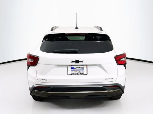 Used 2024 Chevrolet Trax ACTIV FWD image 6