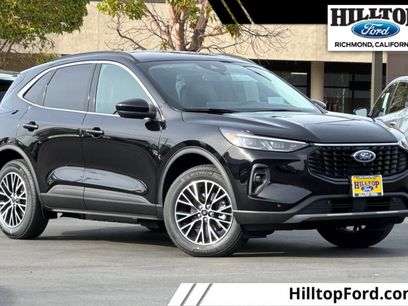 New 2025 Ford Escape SE w/ PHEV Premium Package