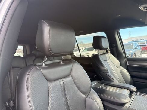 Used 2024 Jeep Wagoneer L Series II w/ Flexible Seating Group image 58