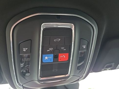 New 2026 Jeep Grand Cherokee Altitude AWD/4WD image 69