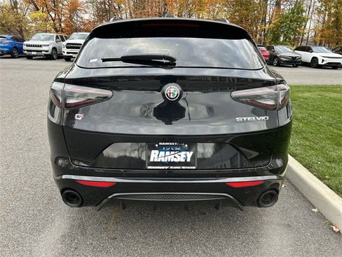 New 2025 Alfa Romeo Stelvio Sprint image 7