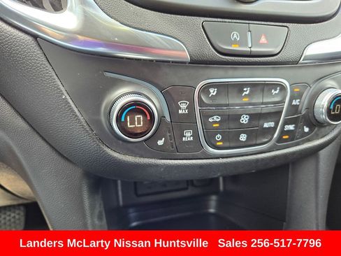 Used 2024 Chevrolet Equinox LT AWD/4WD image 20