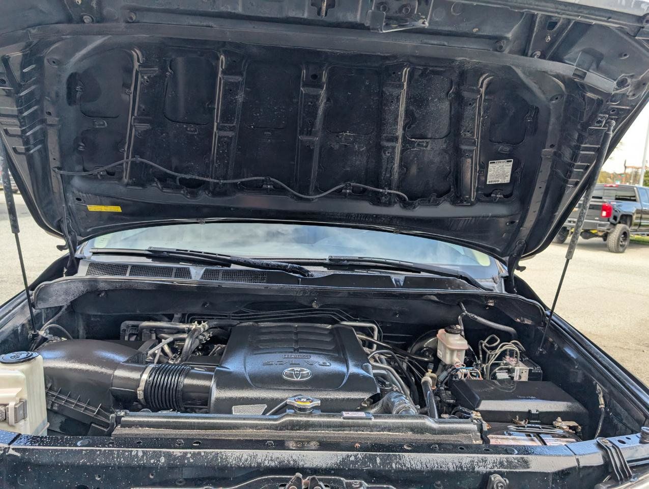 Used 2016 Toyota Sequoia SR5 RWD image 27