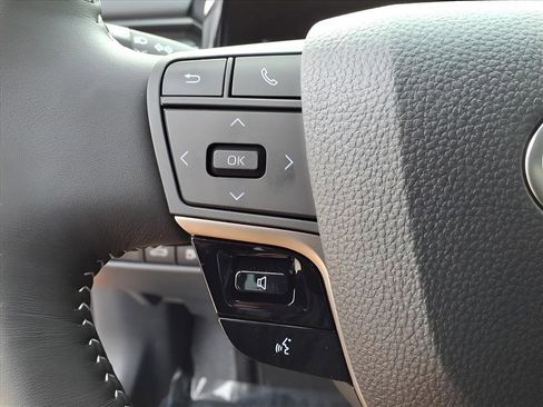 Used 2026 Toyota Camry SE image 24