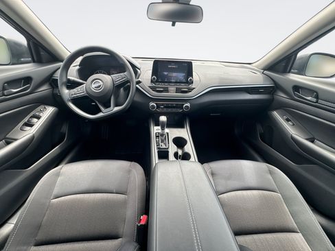 Certified 2025 Nissan Altima 2.5 S FWD image 15