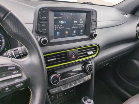 Used 2020 Hyundai Kona Limited image 29