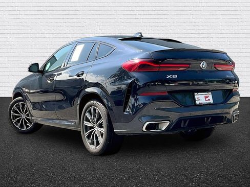 Used 2023 BMW X6 xDrive40i w/ M Sport Package AWD/4WD image 4
