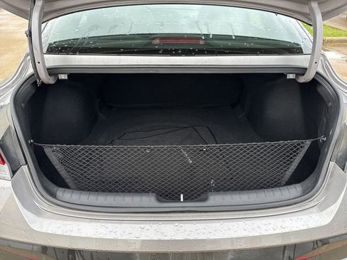 Used 2025 Hyundai Elantra Sport FWD image 10