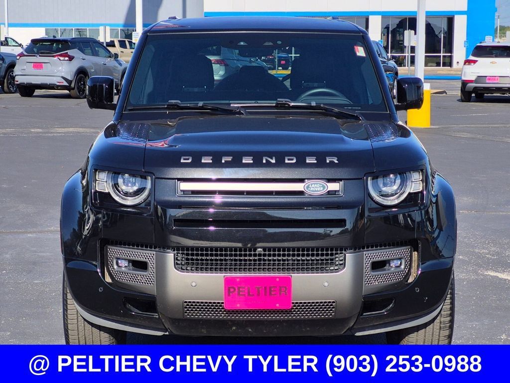 Used 2024 Land Rover Defender 110 X-Dynamic SE AWD/4WD image 2