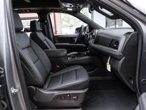 Used 2026 Chevrolet Suburban Z71 w/ Comfort Package AWD/4WD image 63